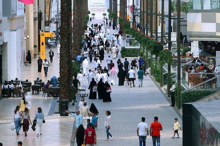 Kuwait City Heritage Souq & Modern Shopping Malls Tour