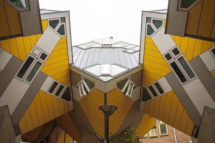 Rotterdam Architecture and Highlights Walking Tour
