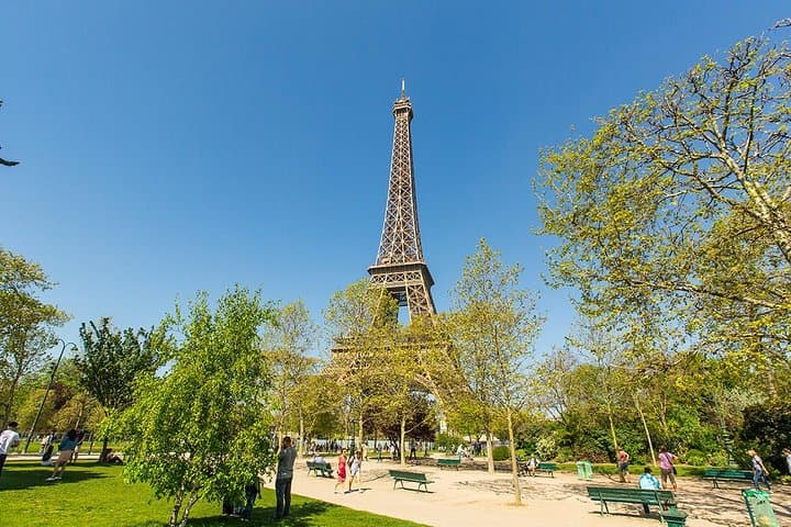 Eiffel Tower Access Tour to 2nd Floor with Summit Option by Lift