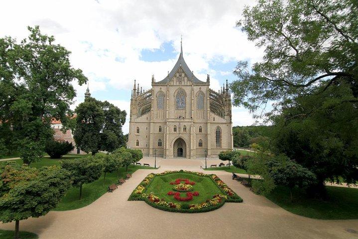 Kutna Hora Day Tour Including Sedlec Ossuary from Prague