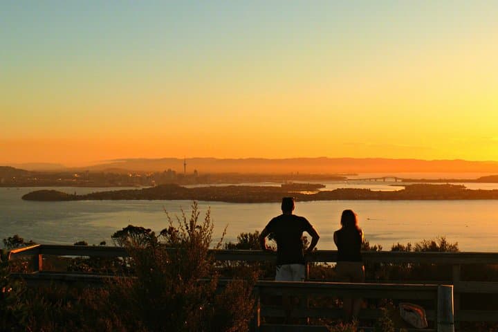Sunset kayak tour to Rangitoto Island