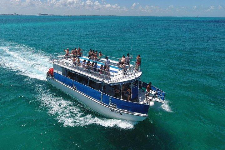 Catamaran Tour to Isla Mujeres all Included