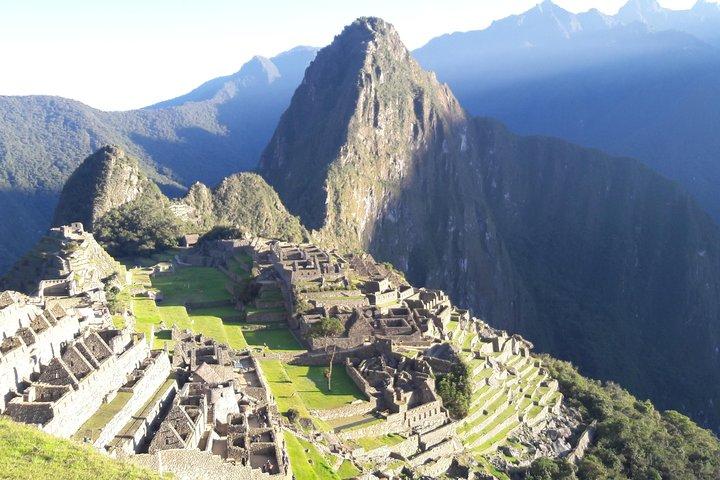 Sacred Valley Machu Picchu in 2-Day 1-Night
