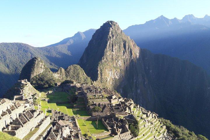 Sacred Valley Machu Picchu in 2-Day 1-Night