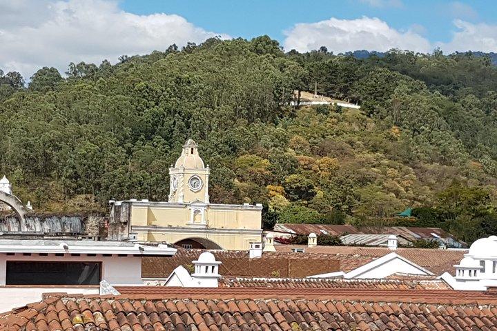 Antigua Sightseeing: Private Walking Tour Culture and History