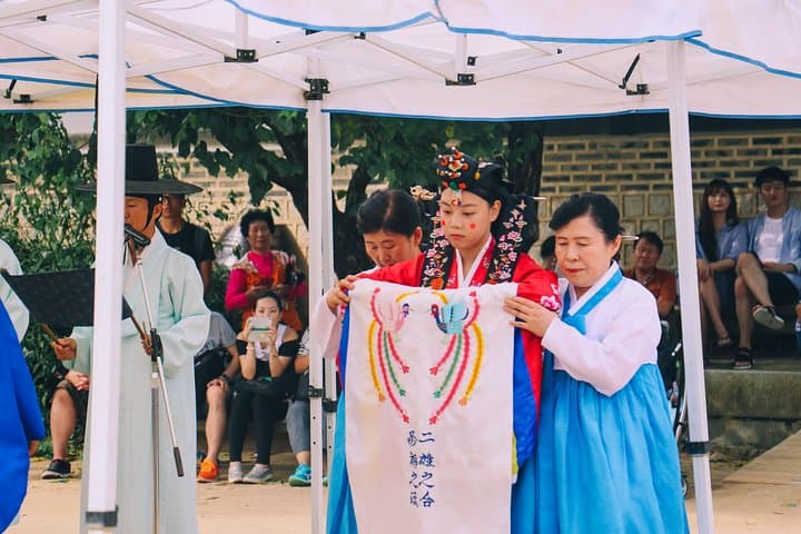 Traditional Korean folk village Afternoon tour