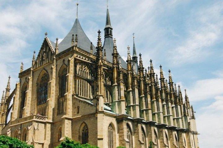 Kutna Hora Day Tour Including Sedlec Ossuary from Prague