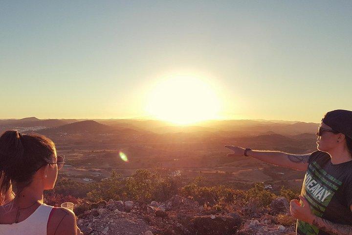 Sunset Jeep Safari with Dinner in Algarve