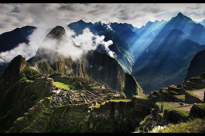 Huchuy Qosqo Trek to Machu Picchu 2 Days Tour