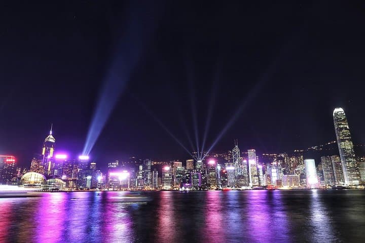 Dynamic City Night Walking Tour