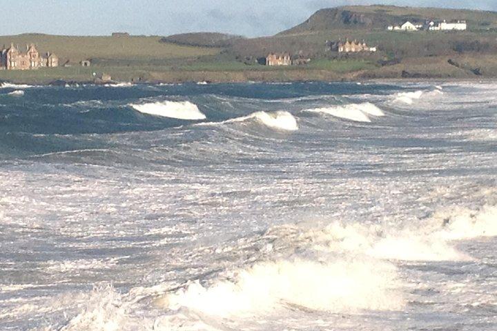 Guided Day Tour of Giant's Causeway from Belfast by Comfortable Coach