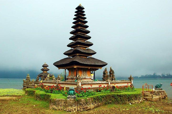 Private tour- UNESCO rice terraces, Ulundanu Beratan, Batukaru, Tanah lot temple