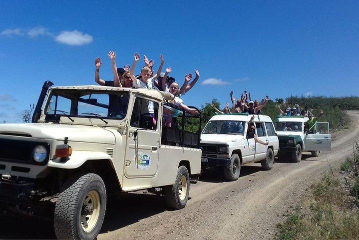 Sunset Jeep Safari with Dinner in Algarve