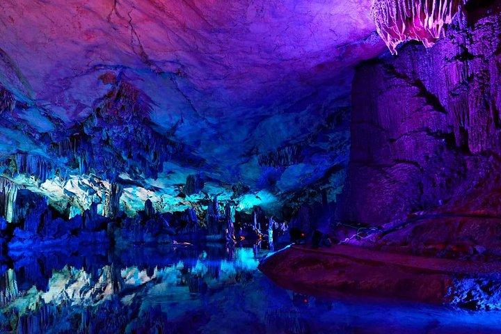 Guilin Half-Day Private Tour to Reed Flute Cave and Elephant Trunk Hill