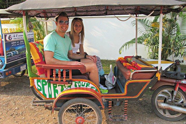 Private one-day tuktuk 'small tour' of the oldest Angkor temples