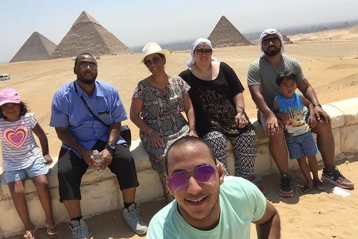 Private day tour to Giza Pyramids, Sphinx Egyptian Museum and Citadel