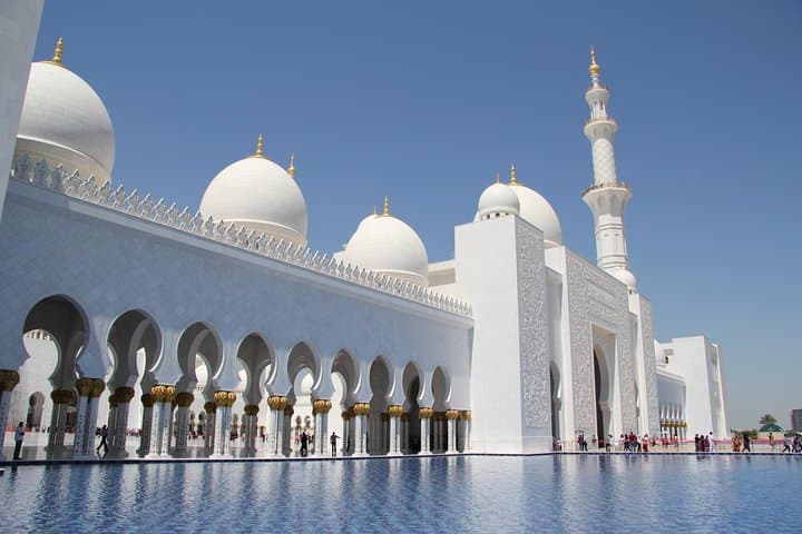 Full-Day Abu Dhabi Tour with Lunch from Dubai