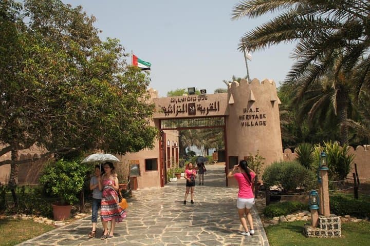 Full-Day Abu Dhabi Tour with Lunch from Dubai