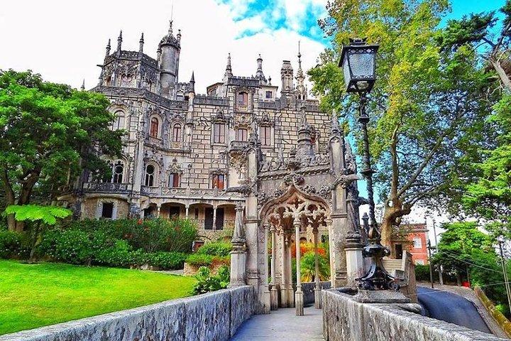 Private Tour: Discover the best of Sintra in 1 day avoiding queues
