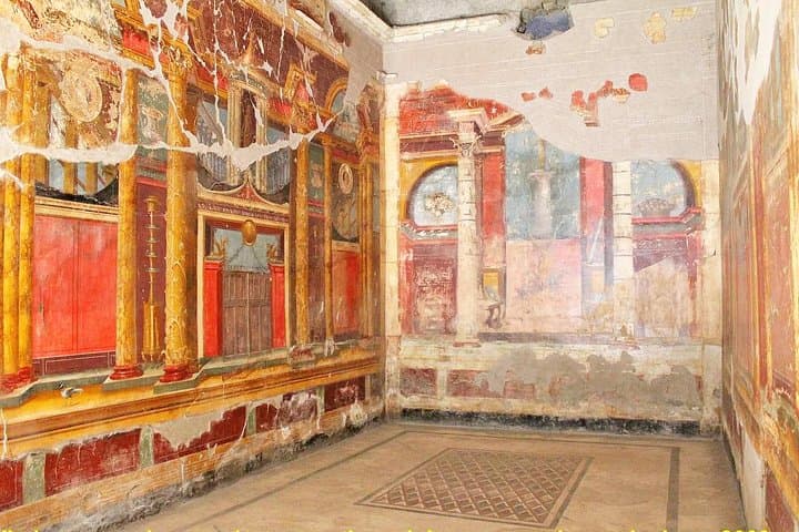 Skip-the-Line Half-Day Private Tour Ancient Pompeii Highlights with Native Guide