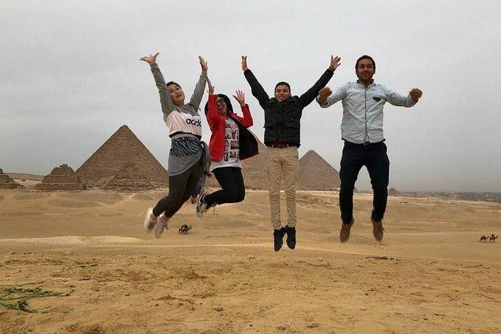 Giza Plateau, and the Magnificent Sphinx Private Guided Trip with lunch