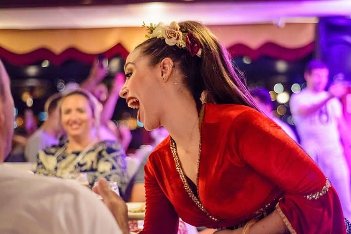 Bosphorus Dinner Cruise & Entertaintment & Private Table & Wi-Fi