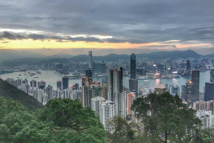 Custom private tour of Hong Kong Island - Half day