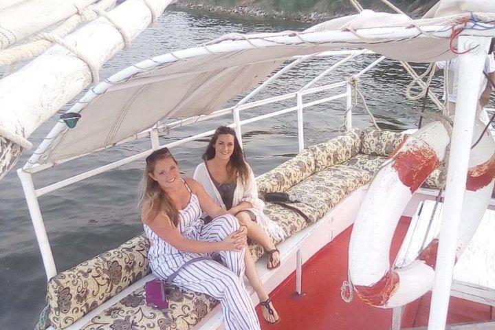 4 Hours Private Tour Giza Pyramids,Sphinx&Nile Felucca Boat Ride