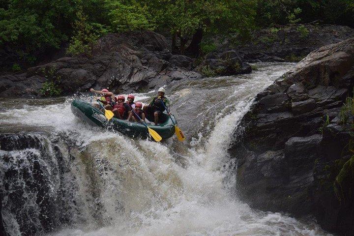 Rafting Class III and IV in Tenorio River from Playa Hermosa