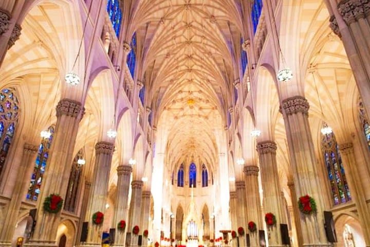 Christmas in New York: Private Holiday History Tour