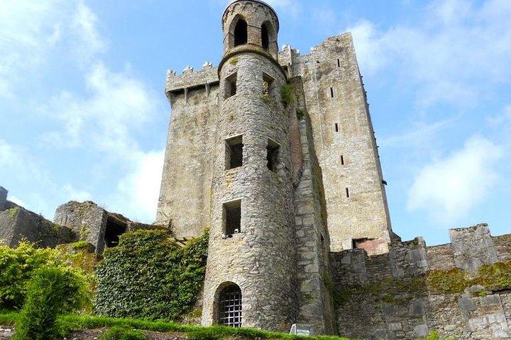Dublin to Cork, Blarney Castle and Cóbh Heritage Centre by Train