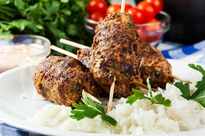 Budget food tour for solos-families-friends