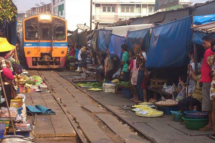 Railway & Floating Market Tour with Paddle Boat Ride