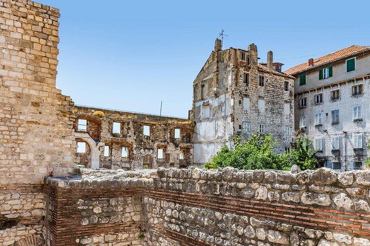 Split: Game of Thrones Small group Tour with Diocletian's Cellar