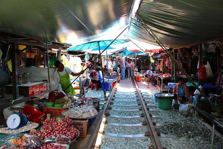 Railway & Floating Market Tour with Paddle Boat Ride