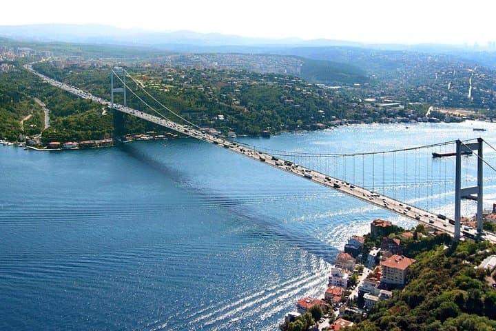 Full Day Cruise Tour in Bosphorus and Two Continents
