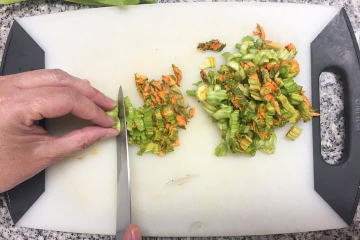 Private Market Tour & Cooking Class in Mexico City with Lucia