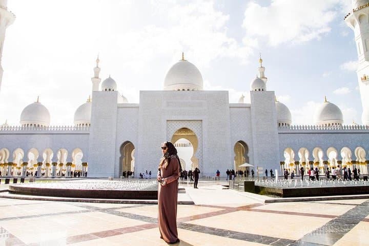 Abu Dhabi Tour with Louvre Museum Tickets