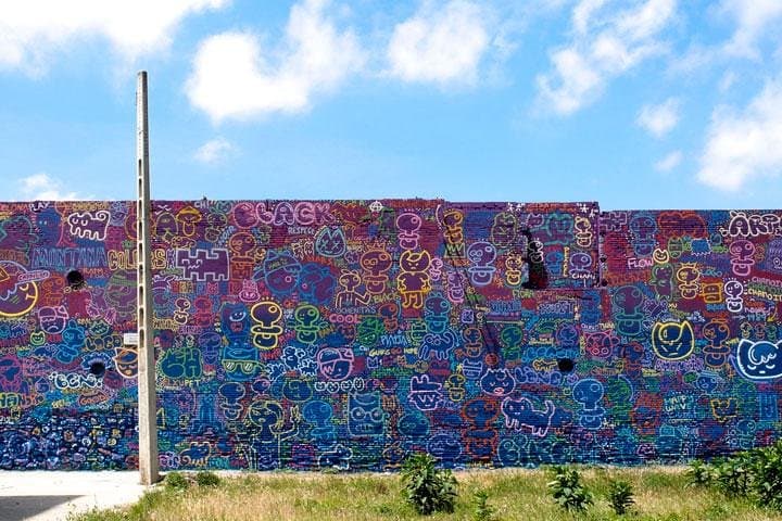 Barcelona Street Art and Graffitti Bicycle Tour