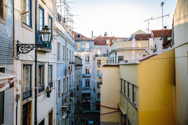 Lisbon Private Custom Tour with a Local, Highlights & Hidden Gems