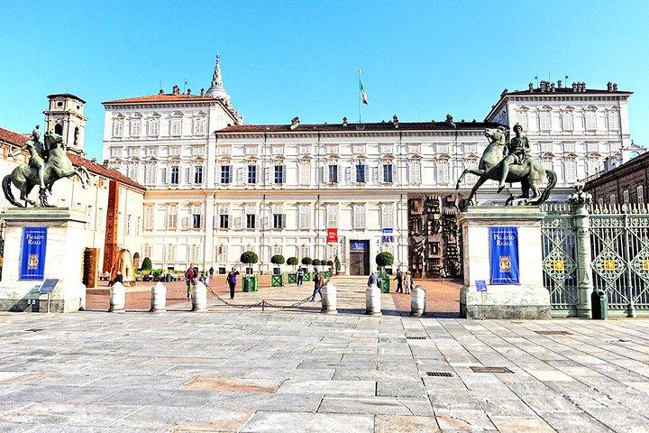 Private Turin Royal Palace Tour with Holy Shroud Chapel