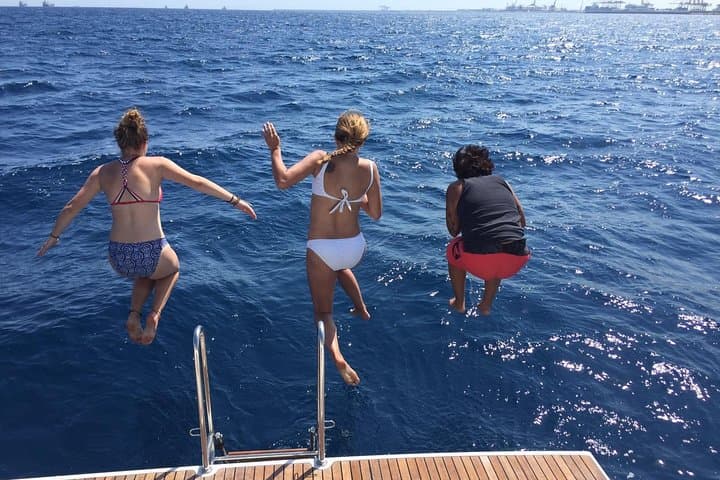 2-Hour Small Group Cruise from Barcelona