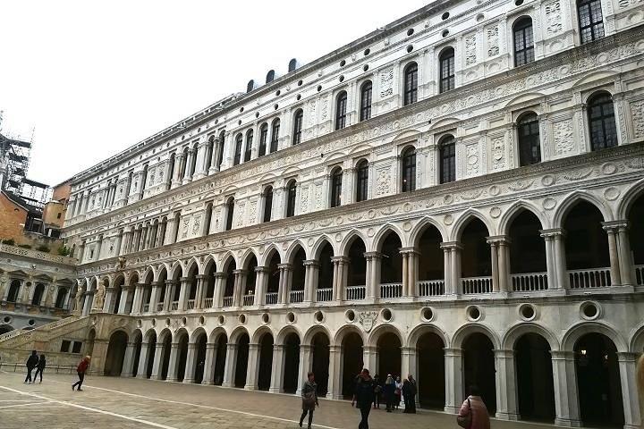 Accessible Venice Tour With Wheelchair Including Doge Palace & St Mark Basilica