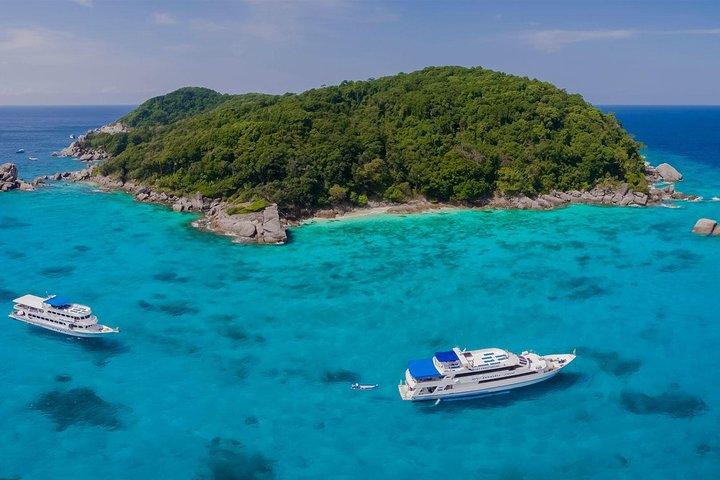Similan Islands Snorkeling Tour from Phuket – Full Day with Lunch