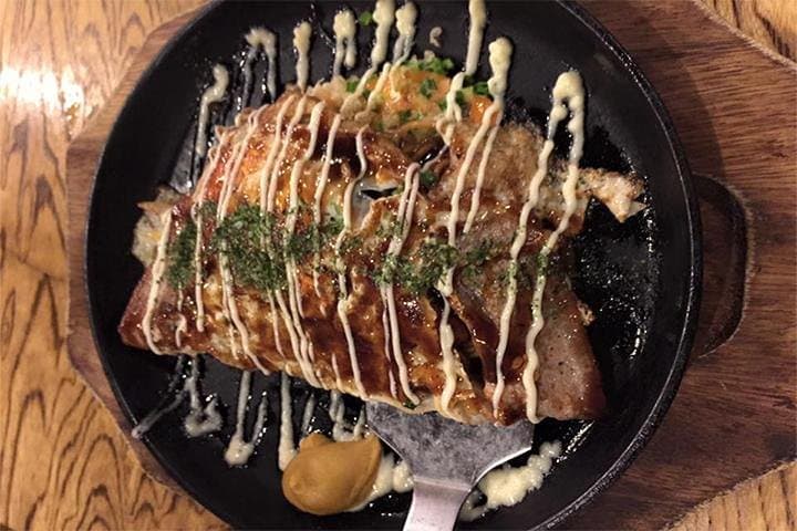 Private Tokyo Local Food and Drink Tour with a Bar Hopping Master