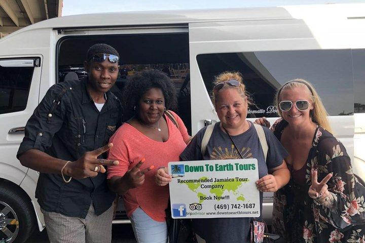 Blue Hole & Jamaica Sightseen Tour Included Transportation