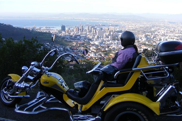 Signal Hill Romantic Sunset Tour in Cape Town
