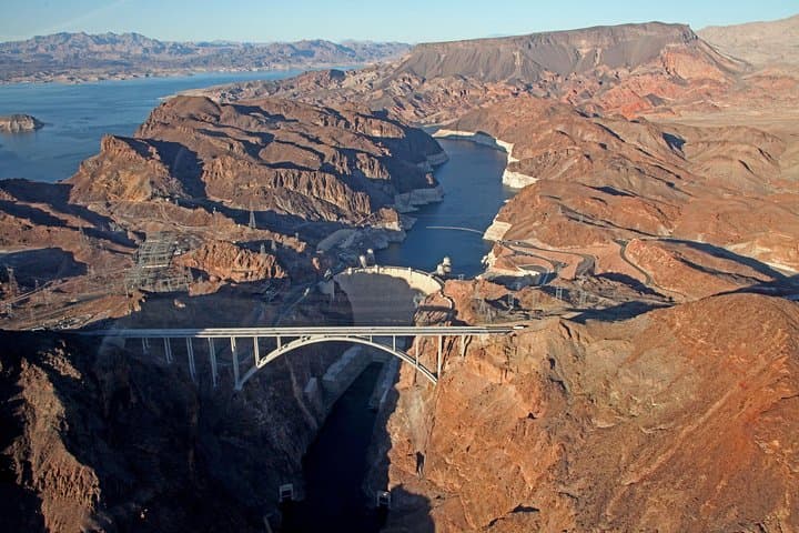 Hoover Dam Tour from Las Vegas with Hot Breakfast