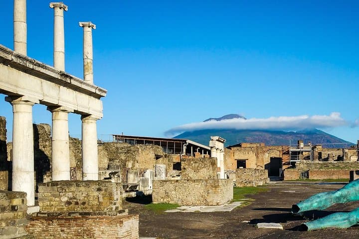Pompeii & Amalfi Coast Private Tour: Archaeologist-led, Flexible