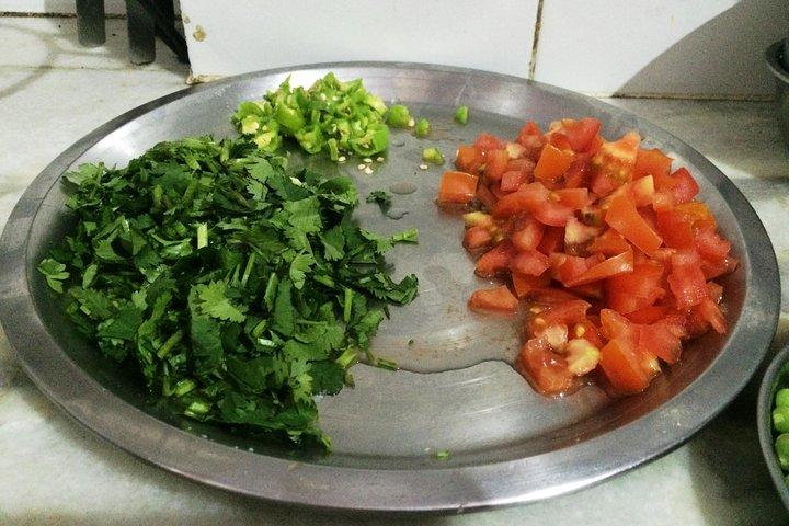Jaipur Market Tour & Vegetarian Rajasthani Home Cooking Class